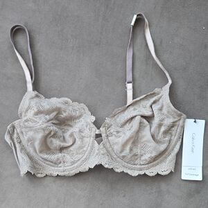 Calvin Klein Women's Lace Bra - Grey-ish Color